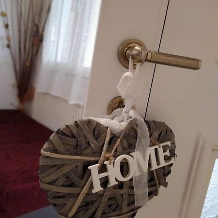 Nice And Cosy House 2 Лариса Екстериор снимка