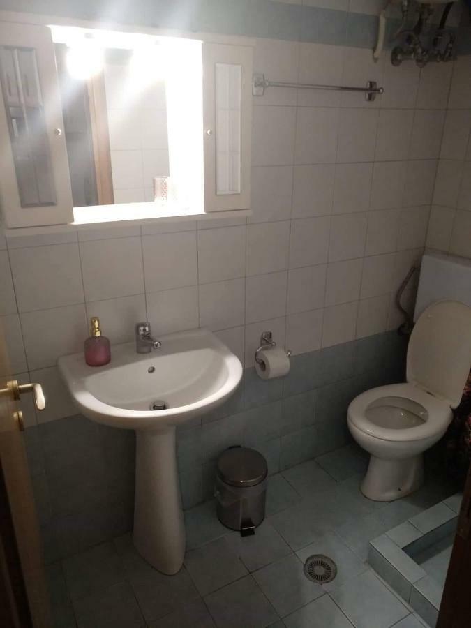 Nice And Cosy House 2 Лариса Екстериор снимка
