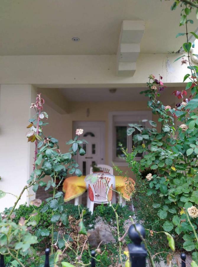 Nice And Cosy House 2 Лариса Екстериор снимка