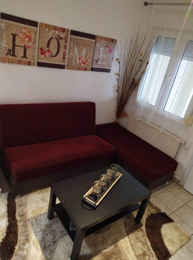 Nice And Cosy House 2 Лариса Екстериор снимка